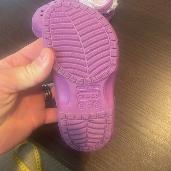 Purple fuzzy crocs - Picture 2 of 2